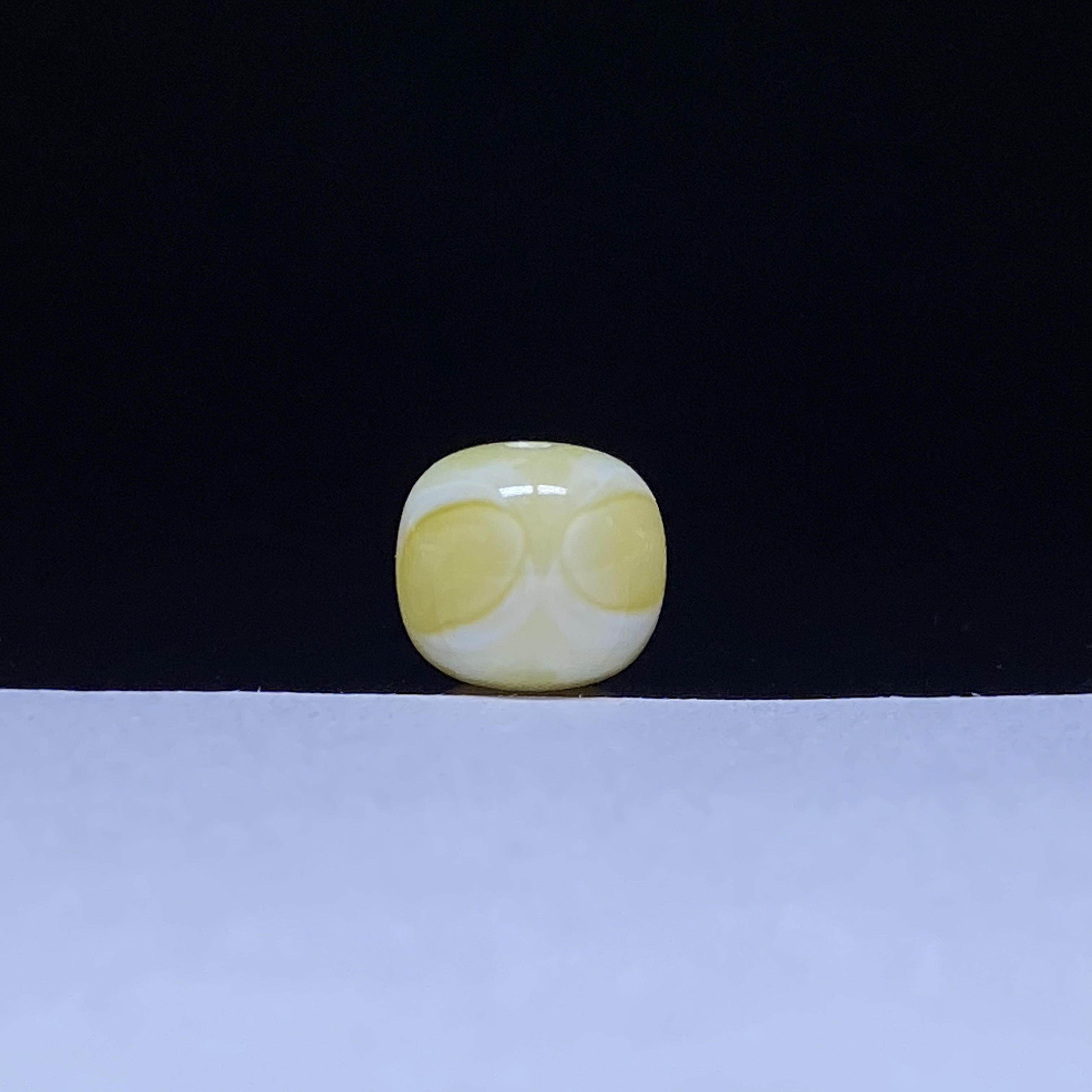 金瓷白妖双眼纹精品蜜蜡老型单珠9.1mm