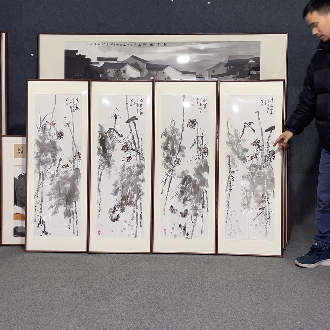 国画手绘画作品带框发