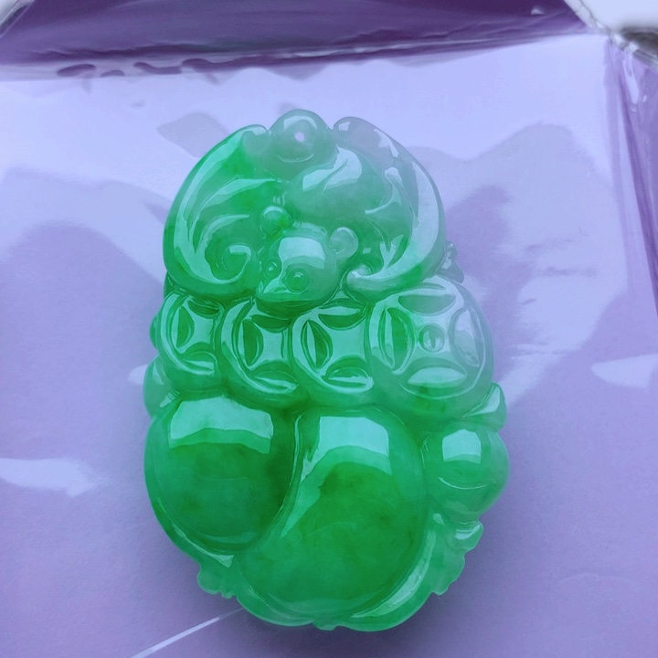 吊坠(不含链)未镶嵌翡翠