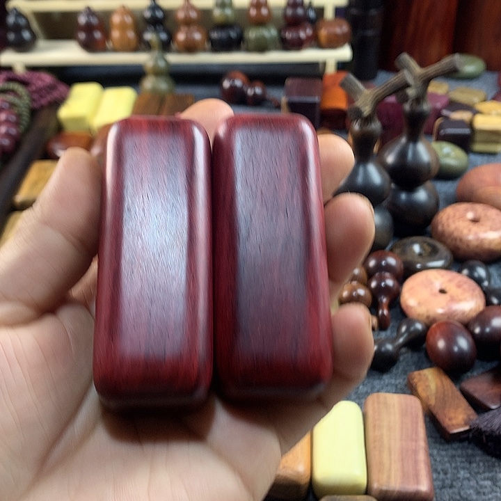 Y***永大叶紫檀两根一起