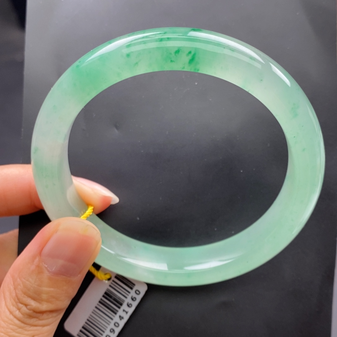 石英质玉手镯未镶嵌宗**莲