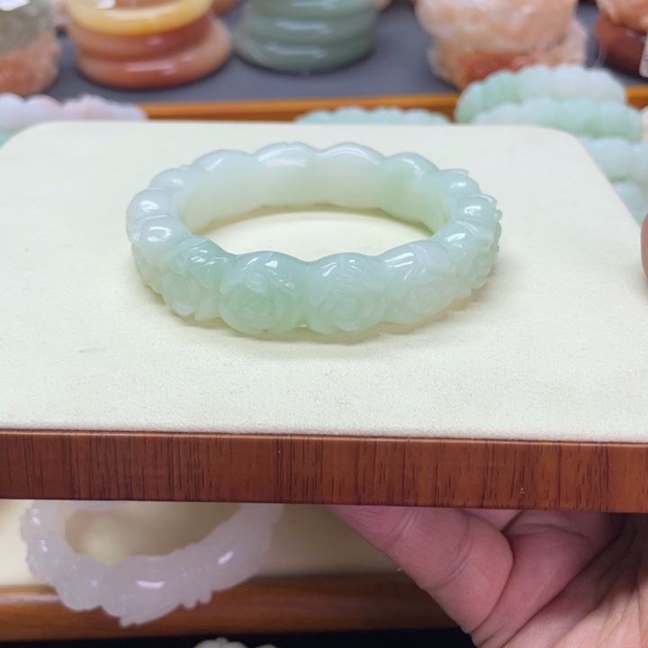 未镶嵌石英岩玉珠宝奇石张**z