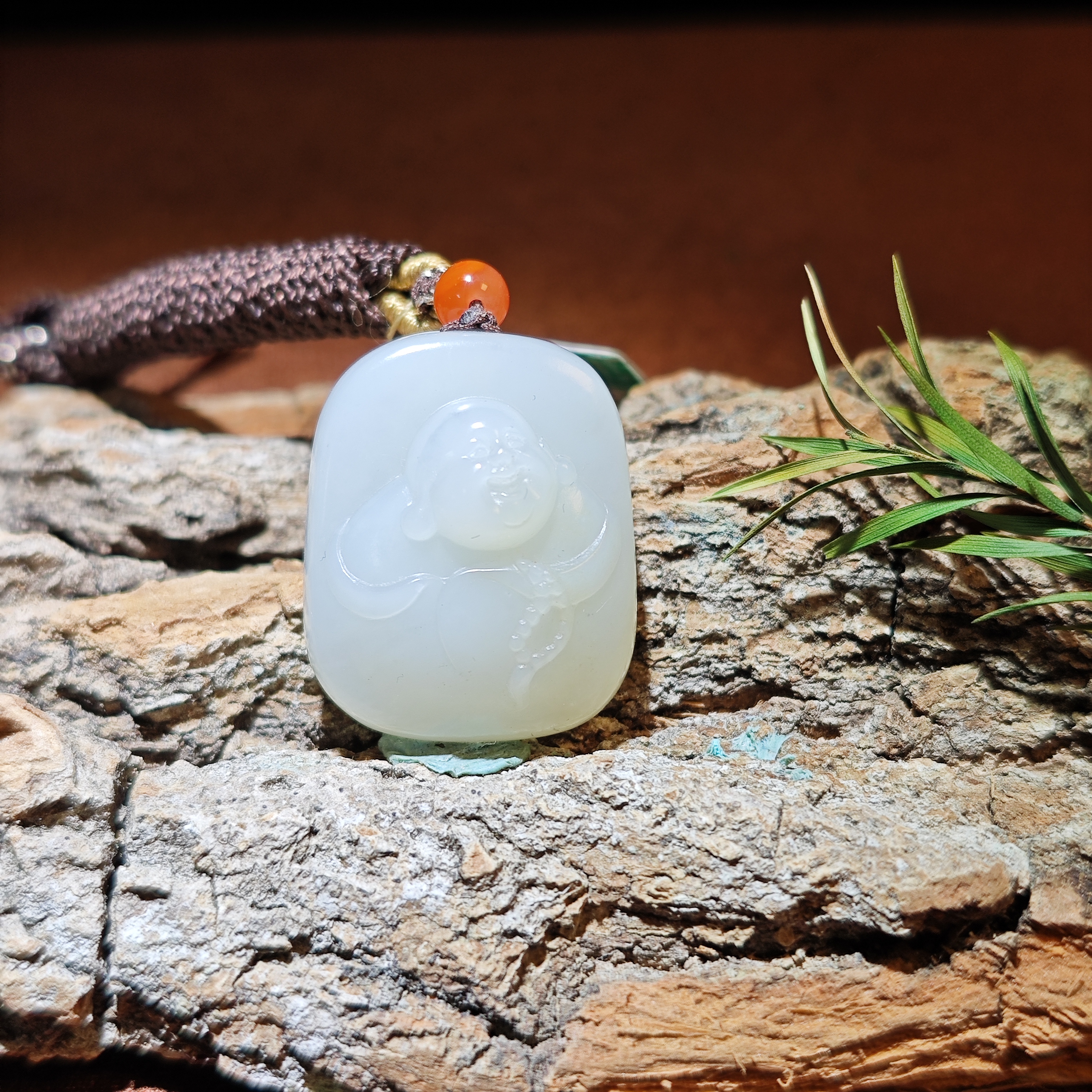 【春日珠宝】新疆和田玉米达料羊脂白玉佛公挂件11.39g