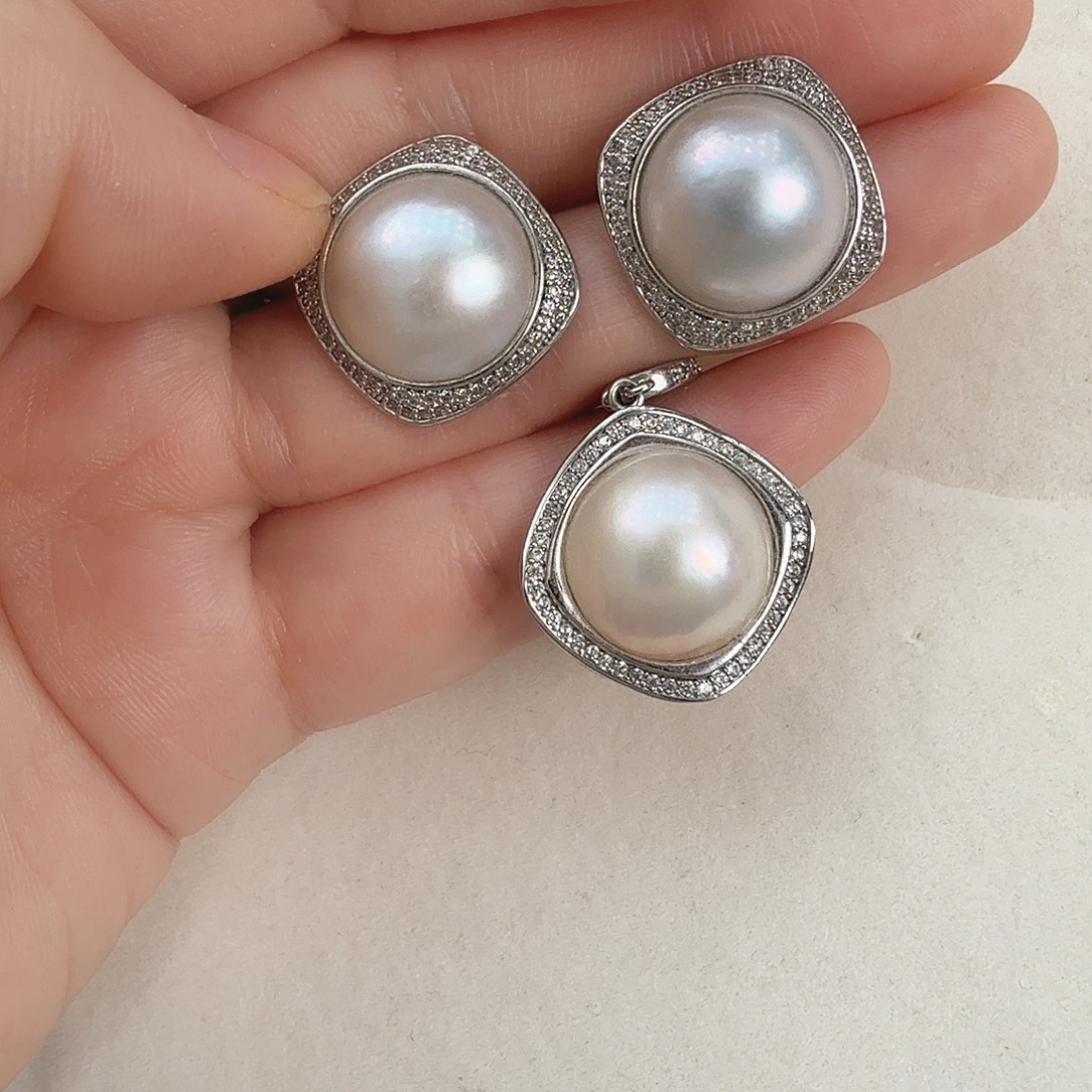 拼合珍珠（马贝珠）未镶嵌耳饰