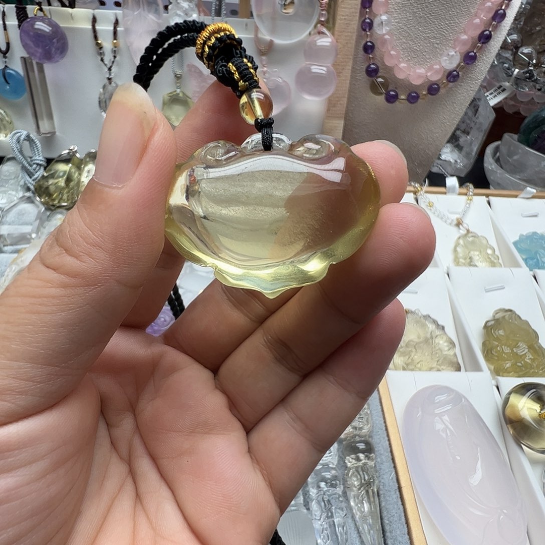 颈饰未镶嵌水晶如意锁782