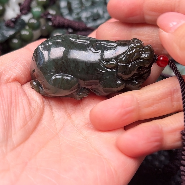 和田玉颈饰未镶嵌