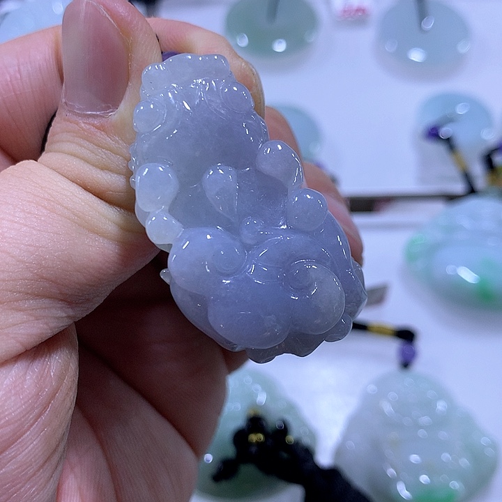 翡翠颈饰未镶嵌天然翡翠A货吊坠