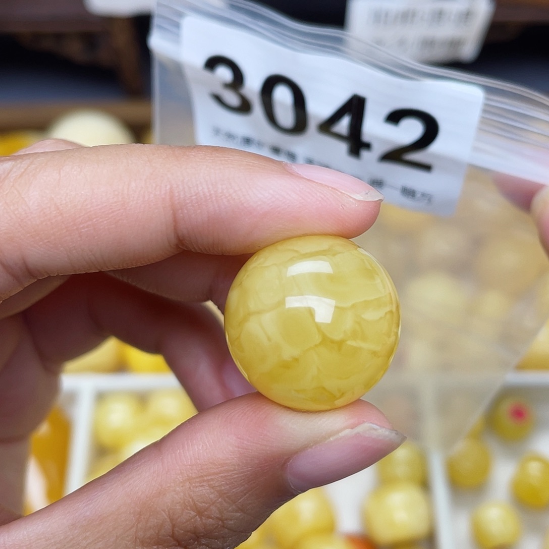 蜜蜡未镶嵌珠宝奇石20
