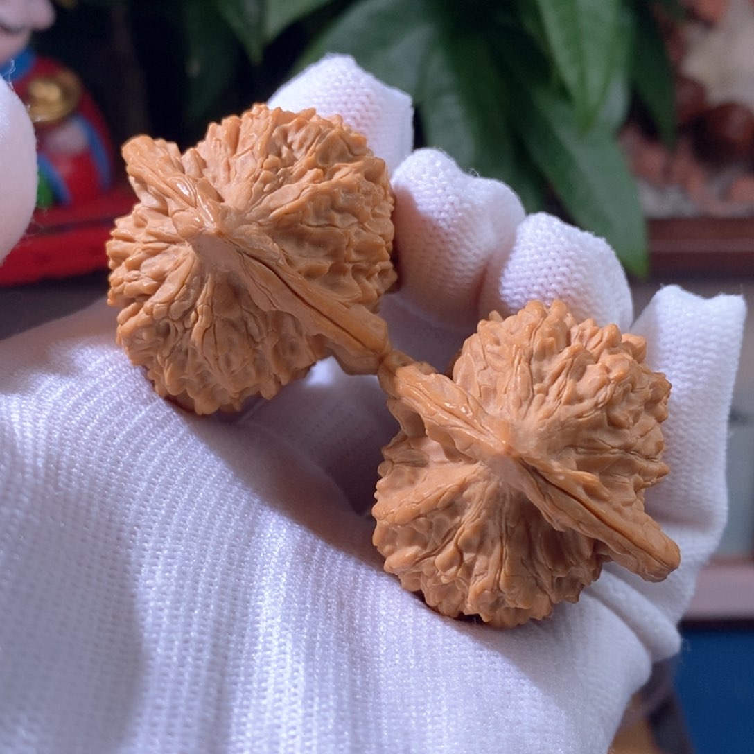 文玩核桃吊坠朱雀