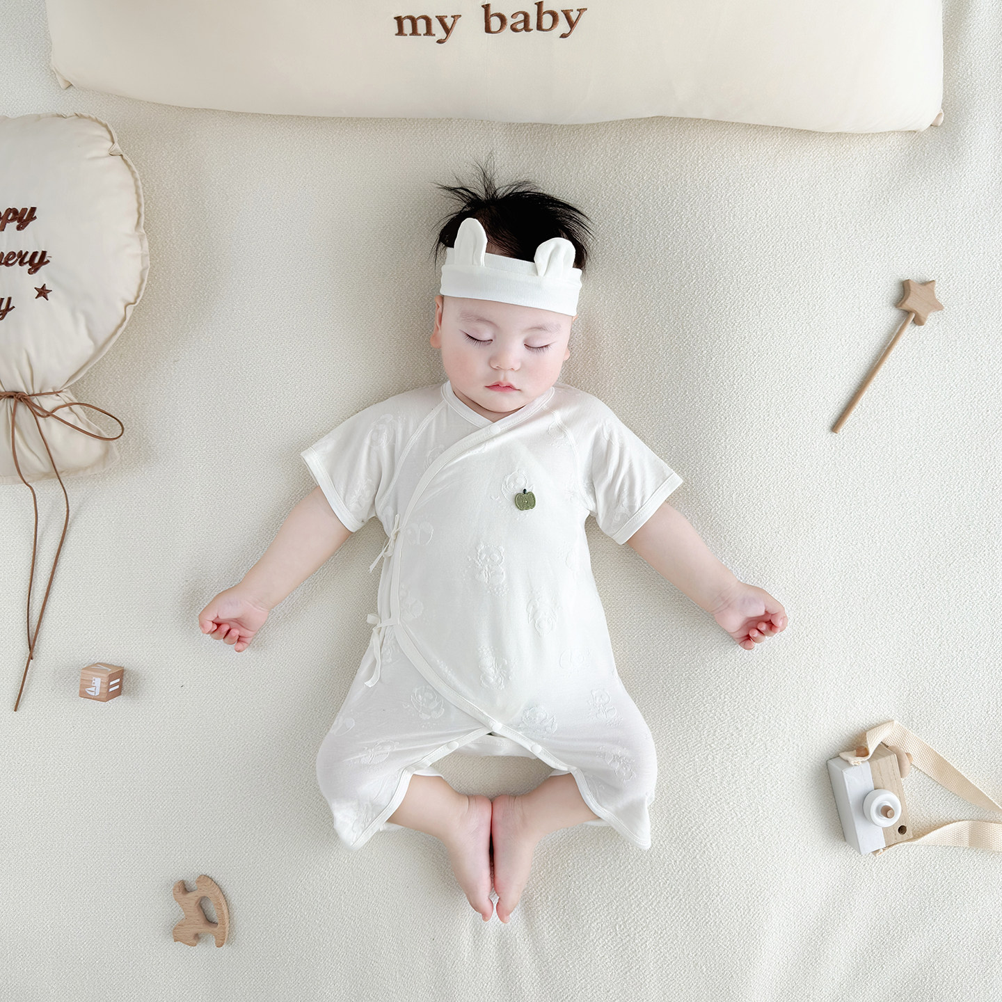 婴儿连体衣夏薄款蝴蝶衣爬服小月龄宝宝衣服新生儿空调服睡衣哈衣