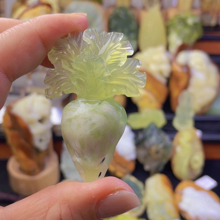 未镶嵌蛇纹石玉颈饰