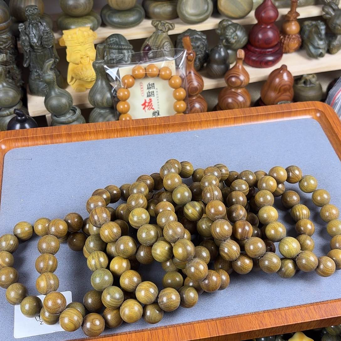 绿檀H****靠绿檀1.5圆珠