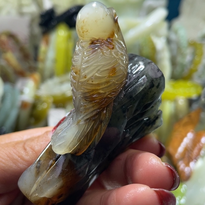 岫玉未镶嵌摆件喜鹊