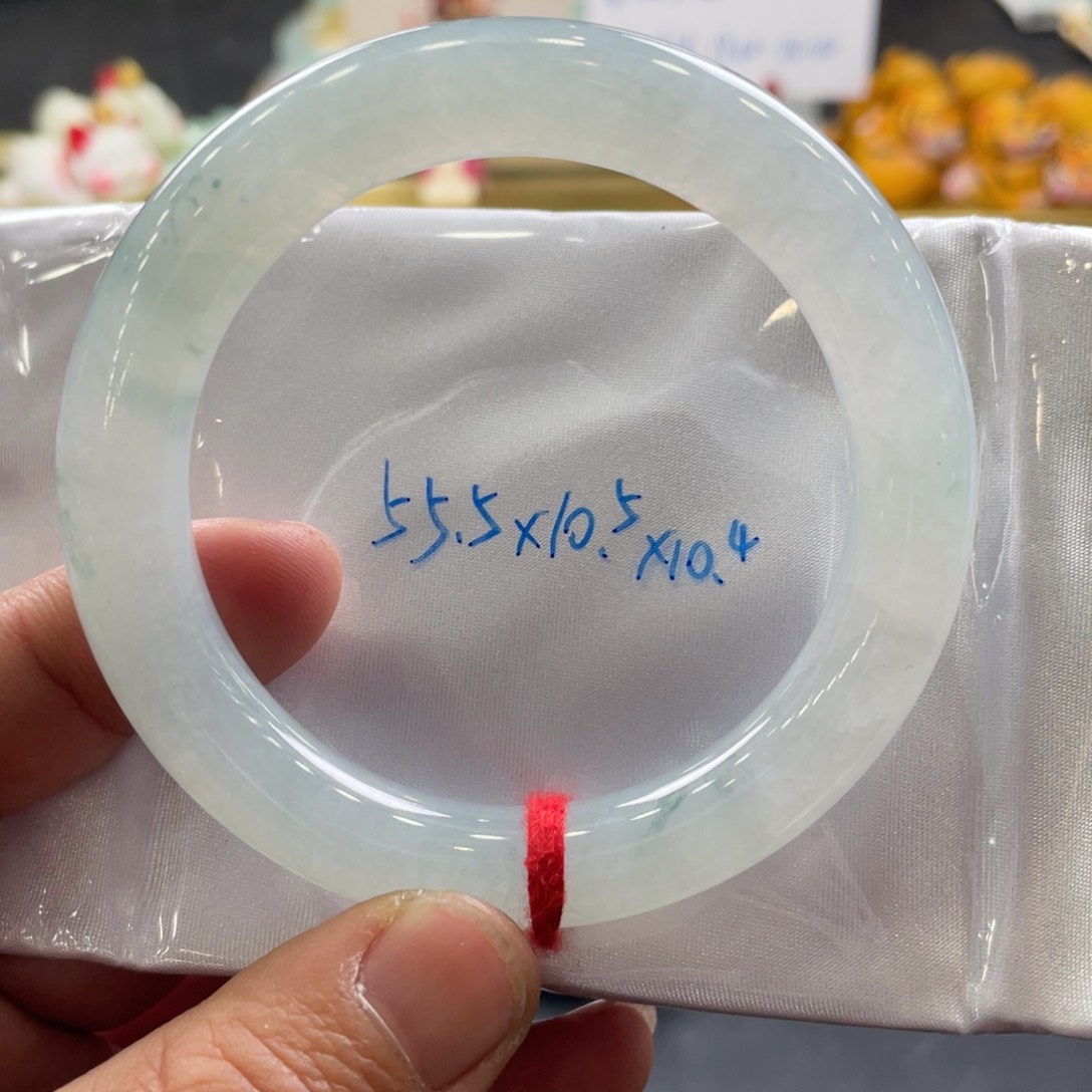 翡翠手镯未镶嵌55.5圆条
