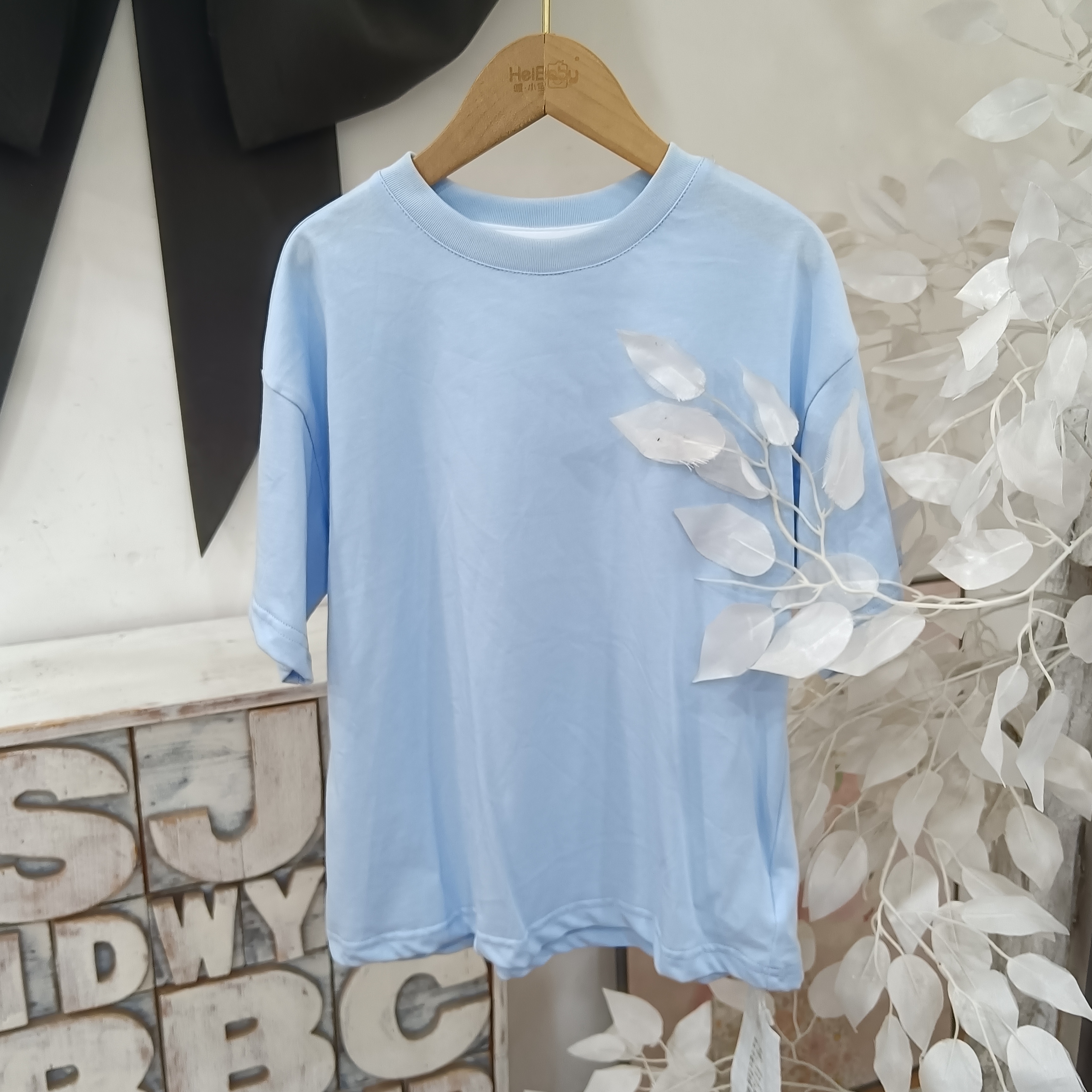 V749蓝色短袖上衣/丫一