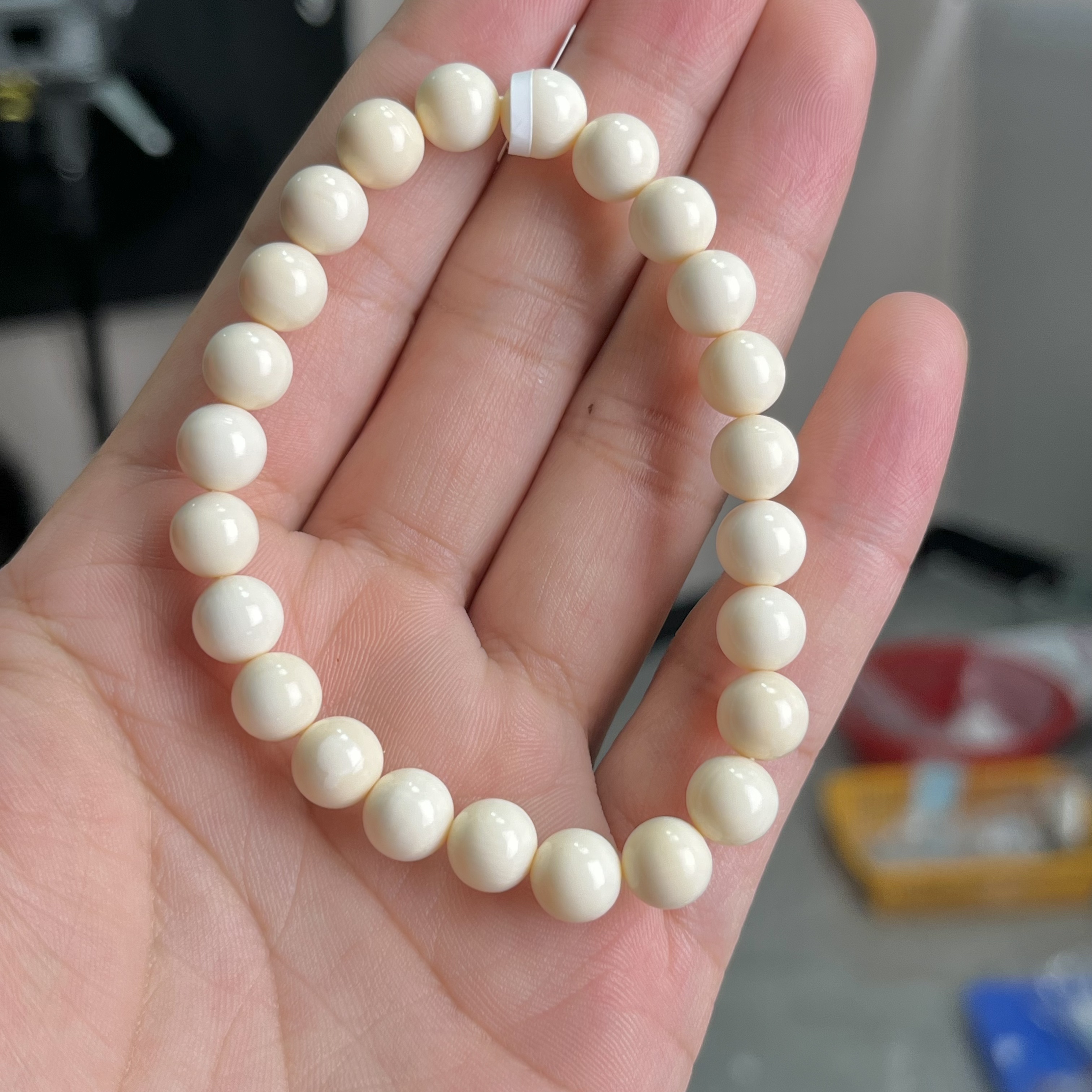 精品猛犸牙圆珠手串8mm