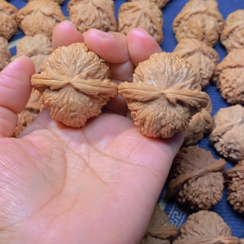 【闪购商品】吊坠文玩核桃*️****白狮子46