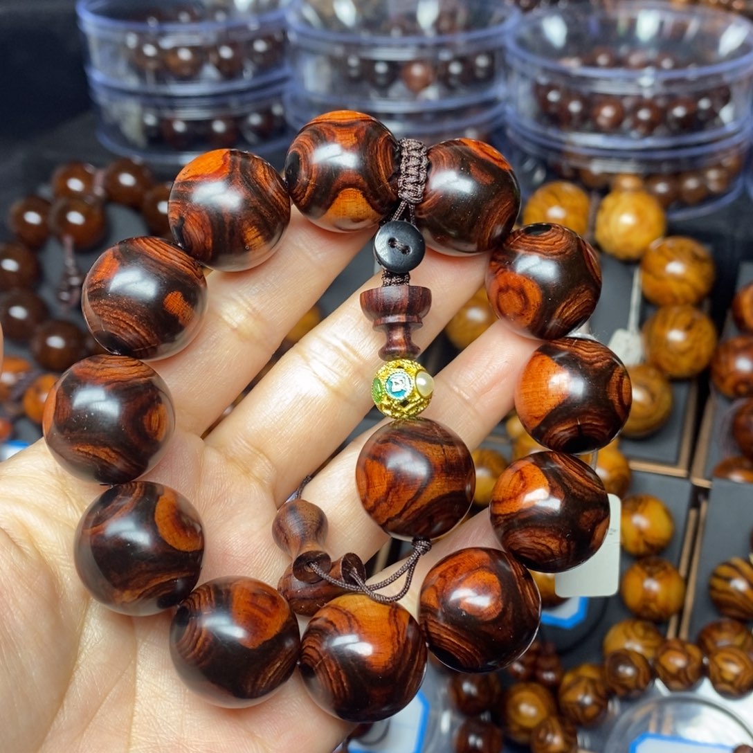 老挝花梨2.0叉纹对眼