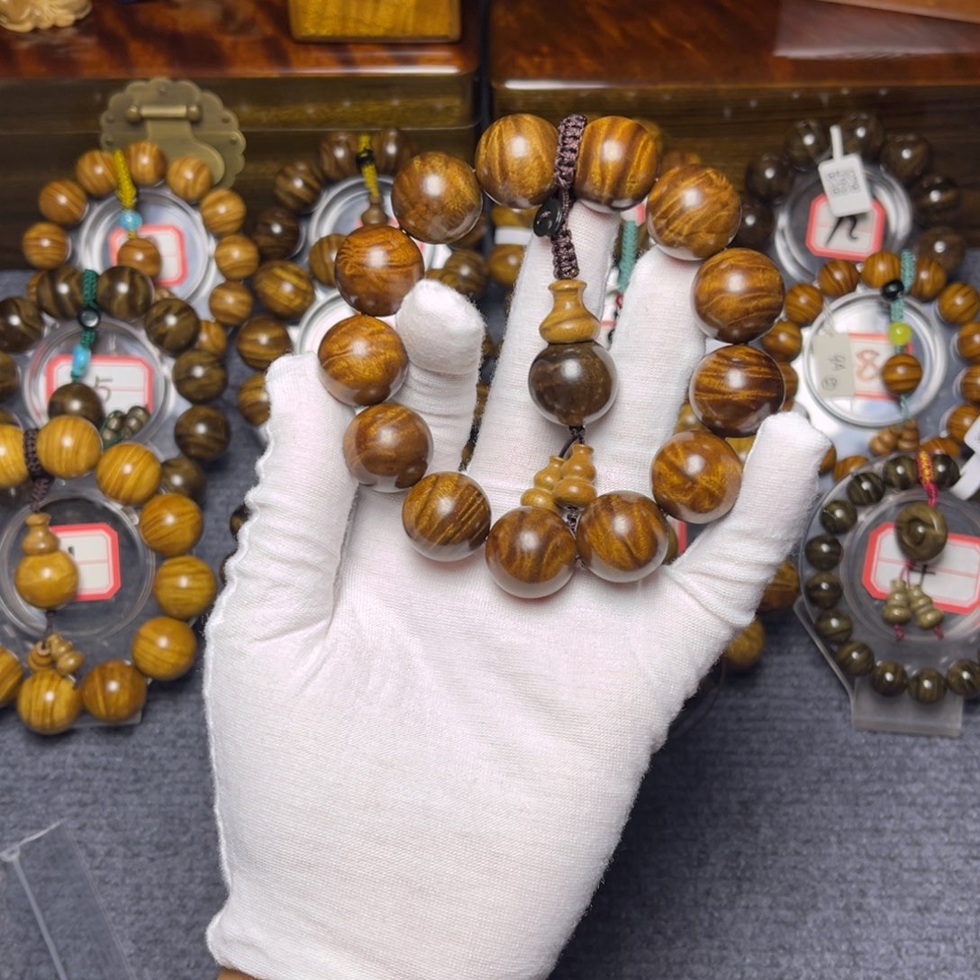 楠木（金丝楠）手串/手链红油底1.8龙胆238