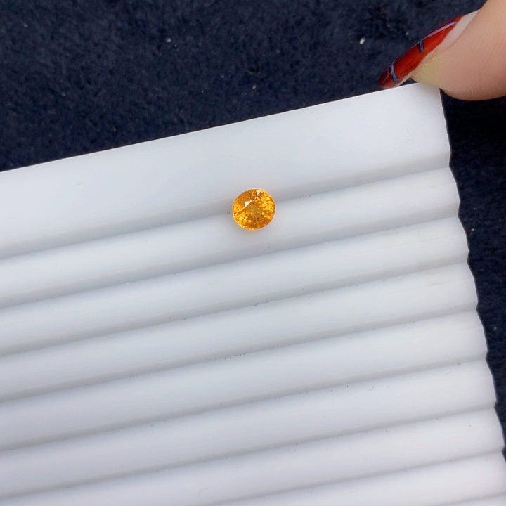 石榴石（芬达石）珠宝半成品未镶嵌