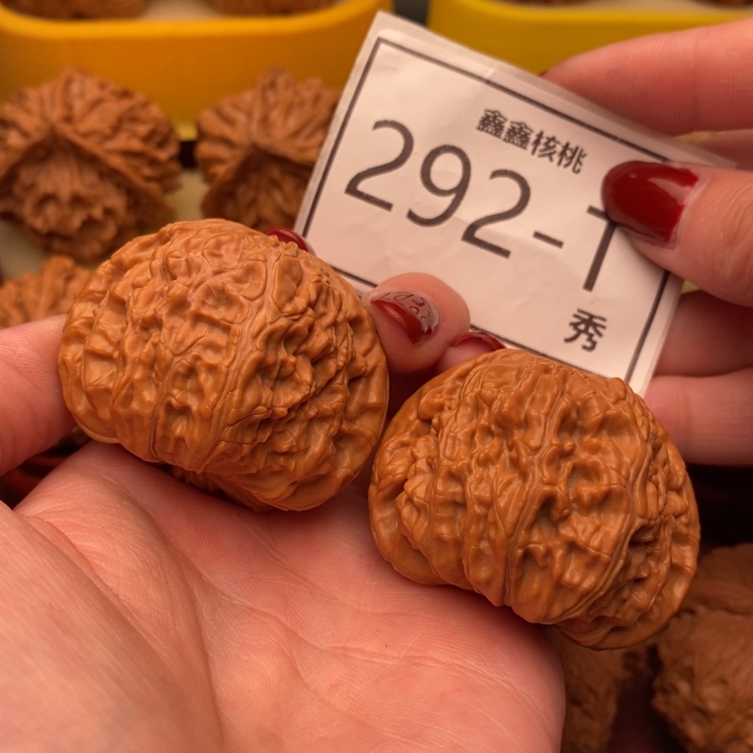 文玩核桃把件白狮44