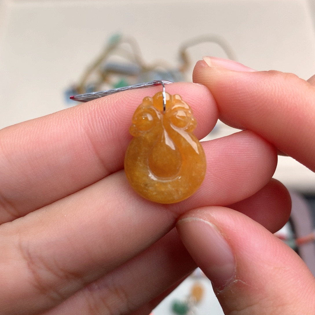 【闪购商品】未镶嵌挂件翡翠一