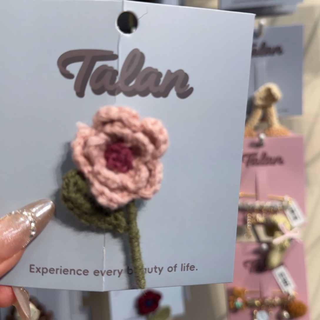 布艺铁合金花花胸针