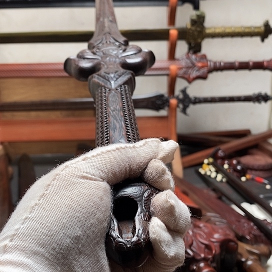 鸡翅木一米桃花剑