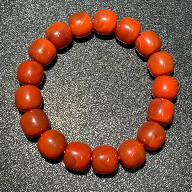 旧藏 南红老型珠手串/古91520