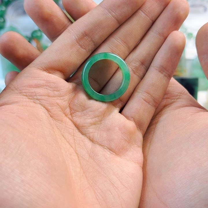 石英质玉戒圈未镶嵌