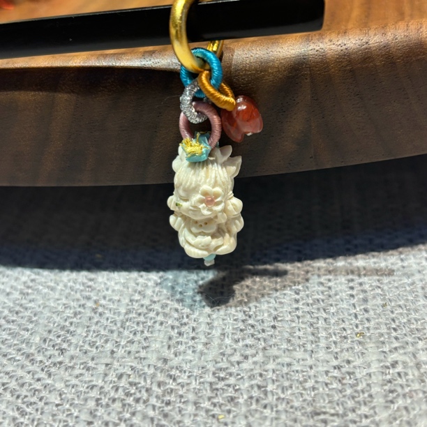 X-060可爱花朵小女孩鹿灵雕刻国风小挂件