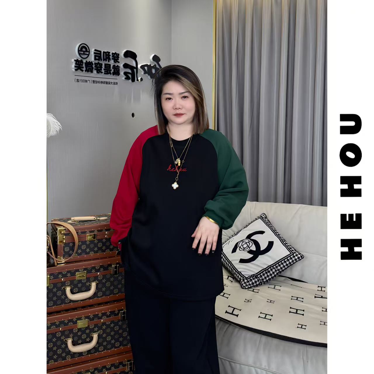 510889 和后大码 显瘦减龄时尚休闲百搭宽松中长款设计师显瘦卫衣