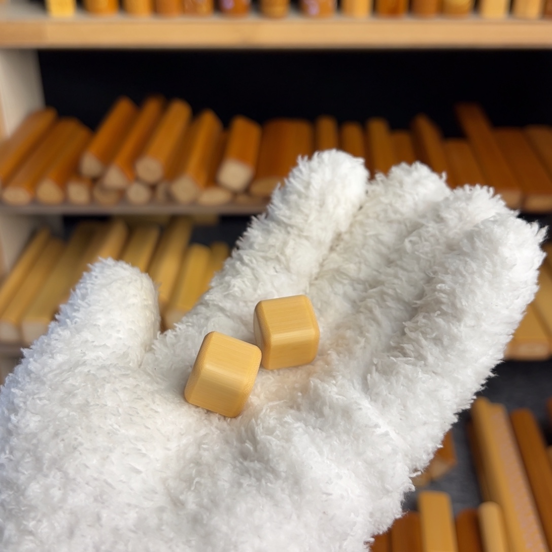 m***a一对小可爱骰子厚皮满密压手