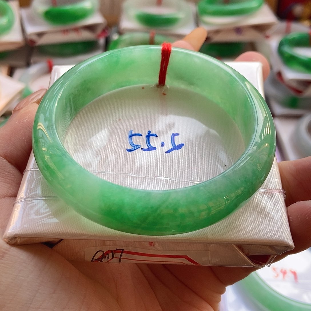 未镶嵌手镯翡翠8号