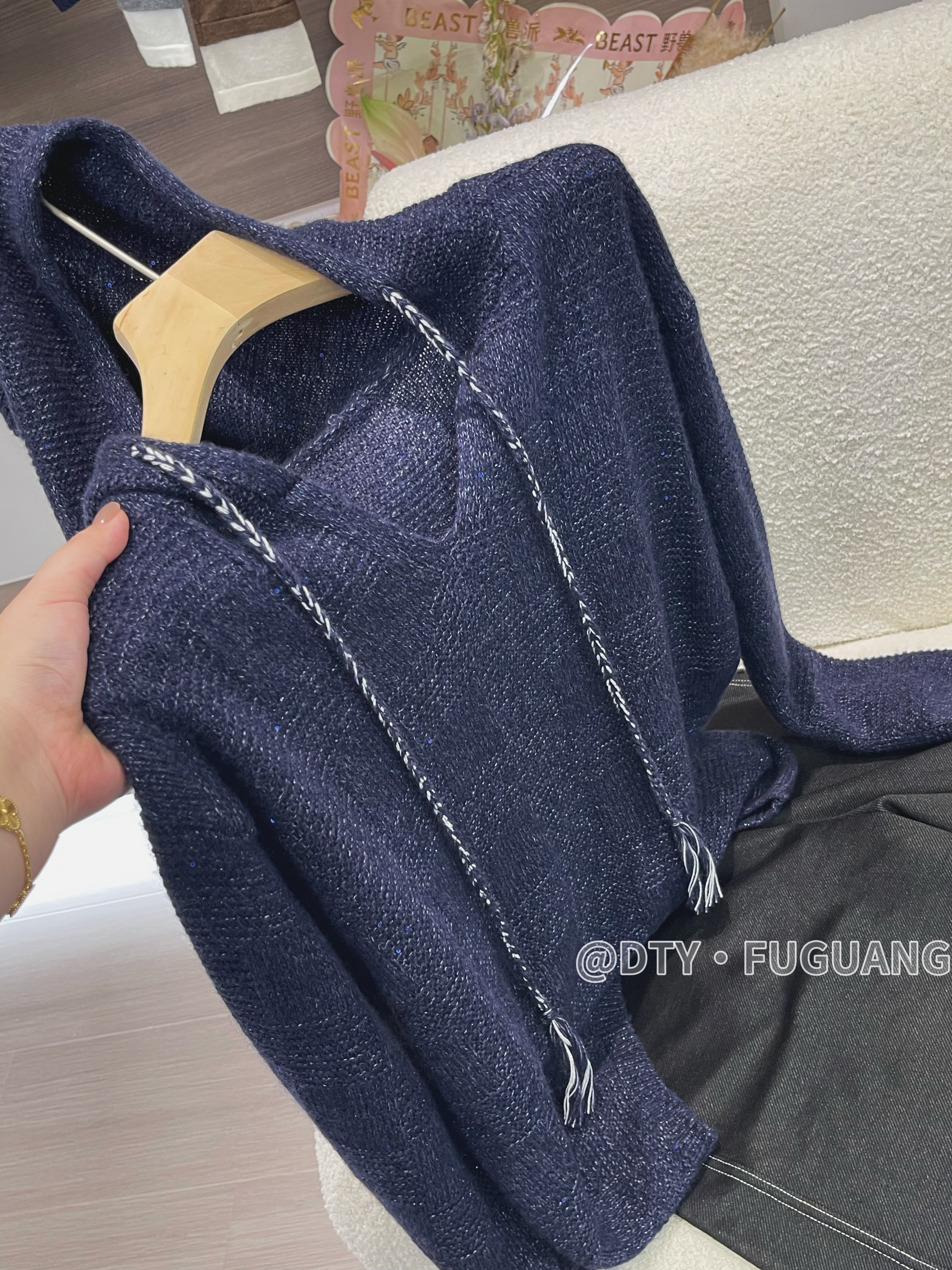 /深海蓝星空帽衫/花纱韩版宽松时尚连帽毛衣 胸围48 衣长57 95319