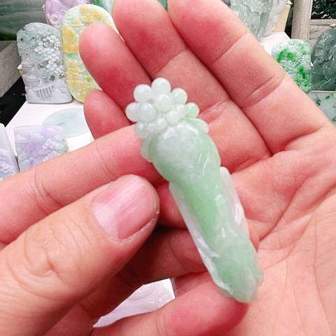 定制翡翠未镶嵌翡翠