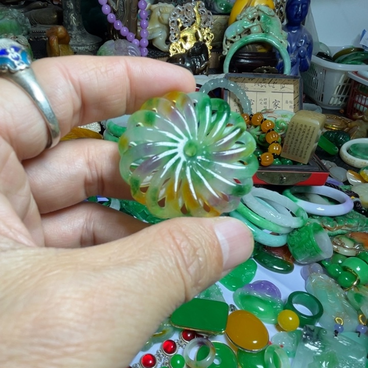 有***丹吊坠滴血莲花菩提