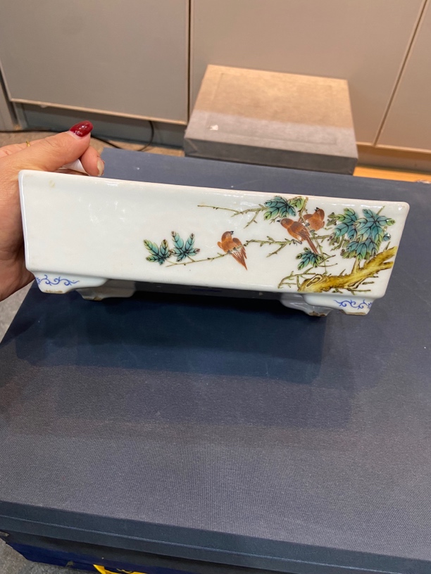 现代工艺品，粉彩水仙盆