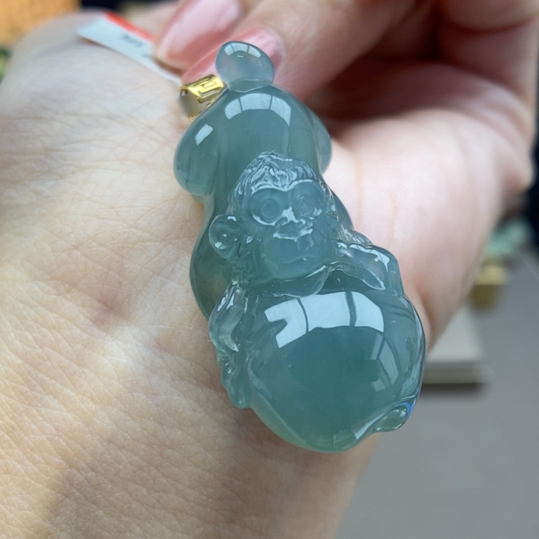 翡翠18K金镶嵌颈饰吊坠99