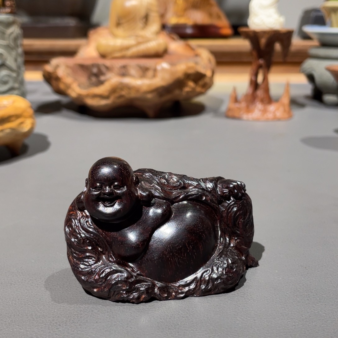 檀香紫檀（小叶紫檀）小**歪木雕工艺品摆件