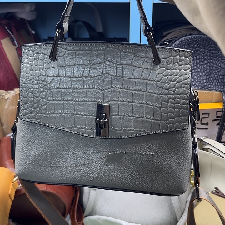 小牛皮水牛皮反绒皮牛皮小牛皮（革）水牛皮（革）