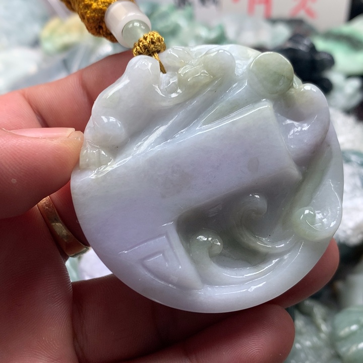 翡翠未镶嵌颈饰保真天然a货翡翠
