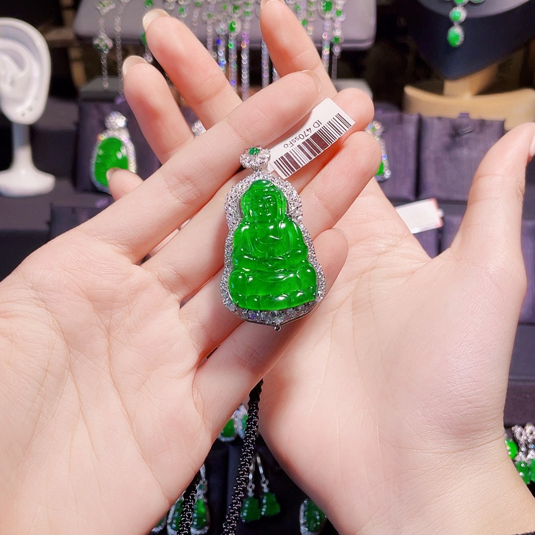 小***）翡翠银S925镶嵌颈饰观音