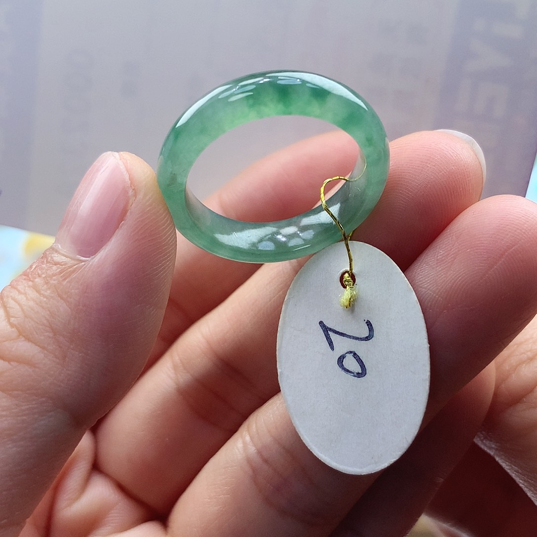 翡翠未镶嵌戒指20圈