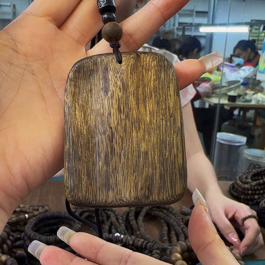 沉香吊坠多样性发货1条白棋19.7