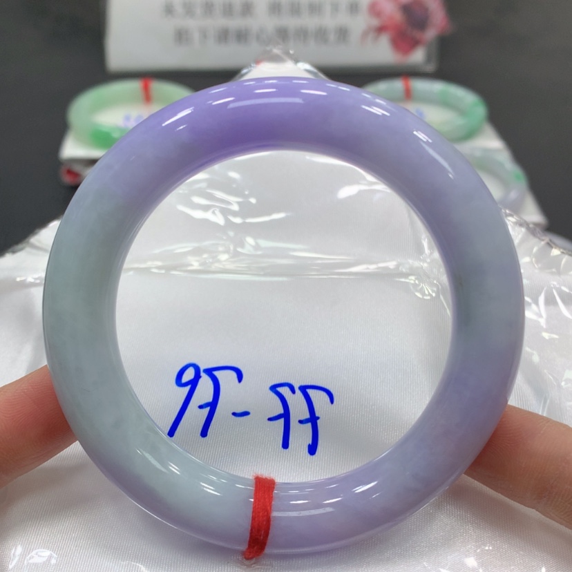 【闪购商品】翡翠手镯未镶嵌王**?翡翠
