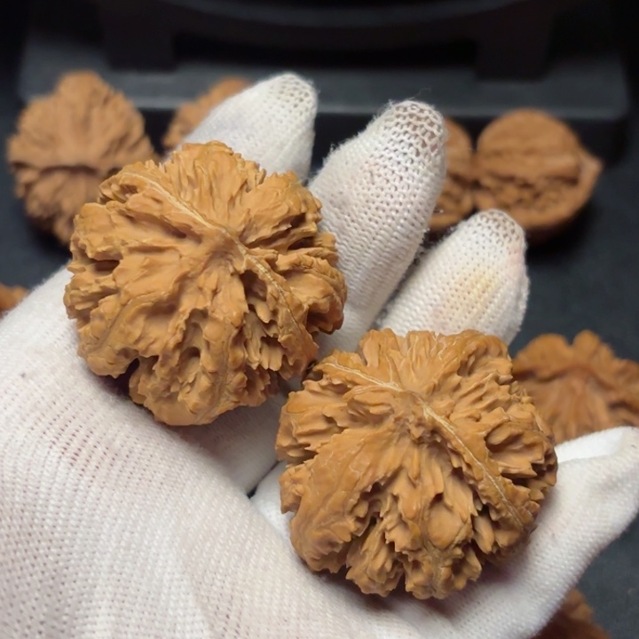 文玩核桃吊坠笑**生秦岭灯笼19