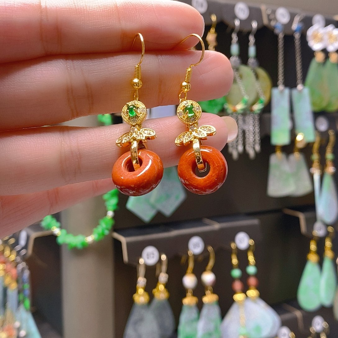 未镶嵌翡翠耳饰翡翠