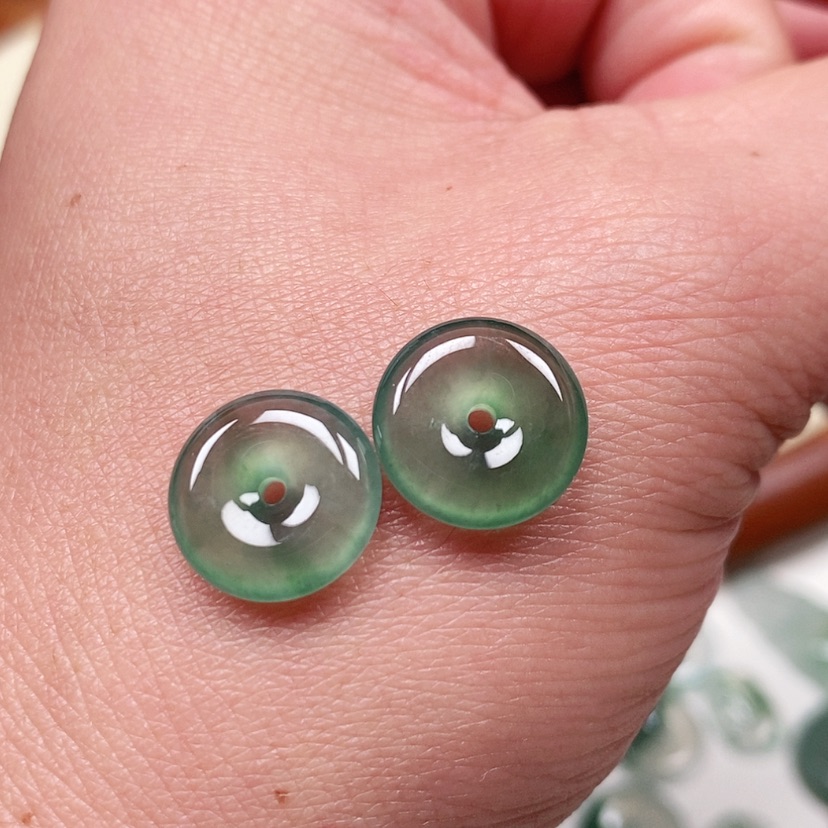 【闪购商品】翡翠吊坠(不含链)未镶嵌