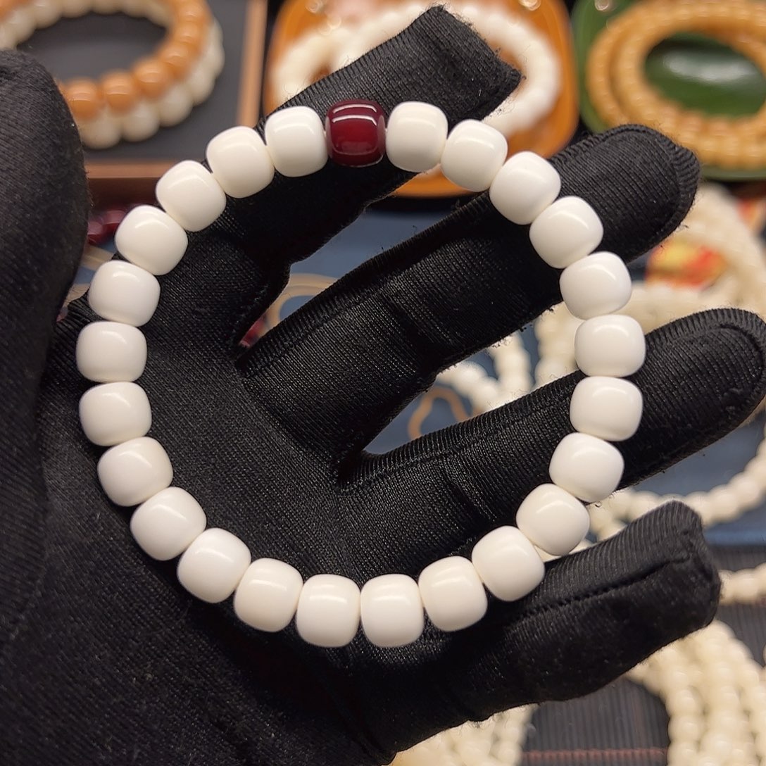 白玉菩提手串白玉菩提➕朱砂供菩提根顶住98